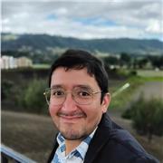 Profesor de técnicas de comunicación oral, escrita y corporal. También puedo dictar clases de periodismo y comunicación social